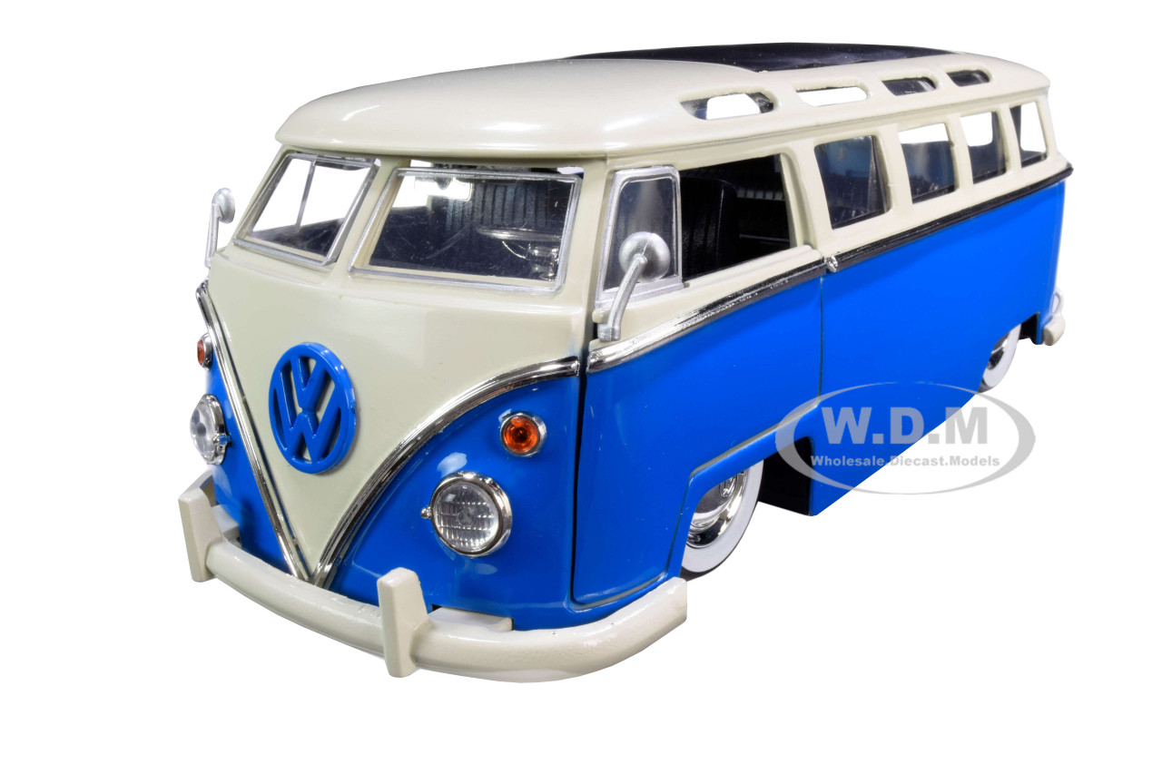 Sovjet slijtage fluiten 1962 Volkswagen Bus Blue Cream Bigtime Kustoms 1/24 Diecast Model Car Jada  99056