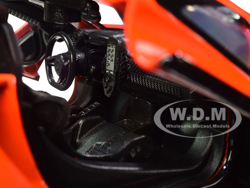 MCLAREN SENNA ORANGE METALLIC & BLACK 1/24 DIECAST MODEL CAR BY
