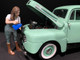 Car Girl in Tee Kylie Figurine for 1/24 Scale Models American Diorama 38338