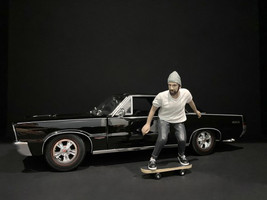 Skateboarder Figurine II for 1/24 Scale Models American Diorama 38341