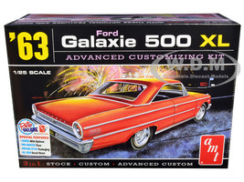 Skill 2 Model Kit 1963 Ford Galaxie 500 XL 3-in-1 Kit 1/25 Scale Model AMT AMT1186
