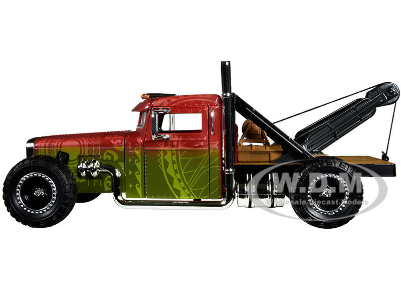 CUSTOM PETERBILT TOW TRUCK 