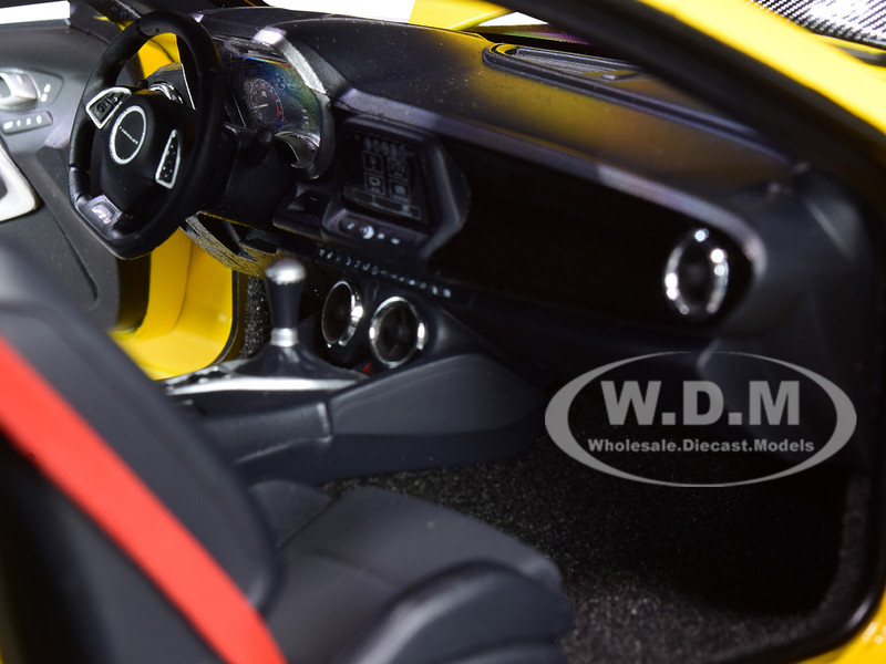 Chevrolet Camaro ZL1 Bright Yellow 1/18 Model Car Autoart 71205
