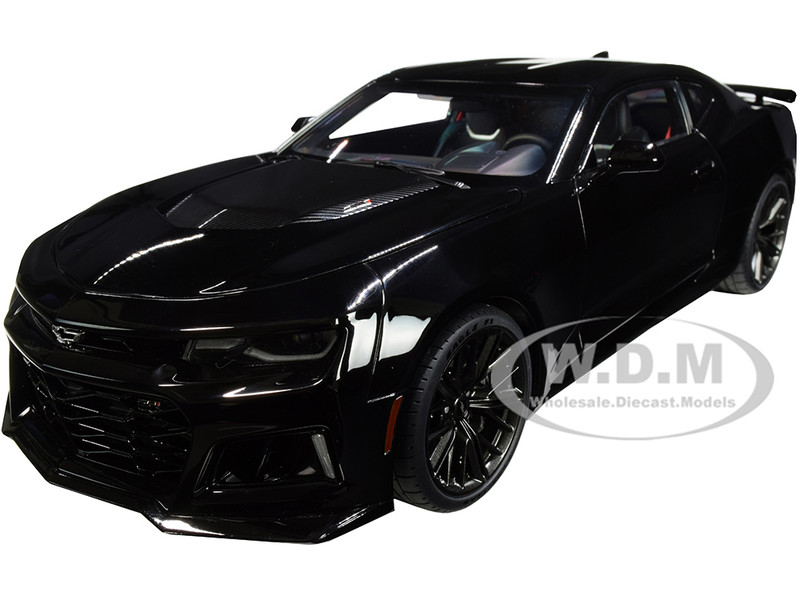 Chevrolet Camaro ZL1 Black 1/18 Model Car Autoart 71207