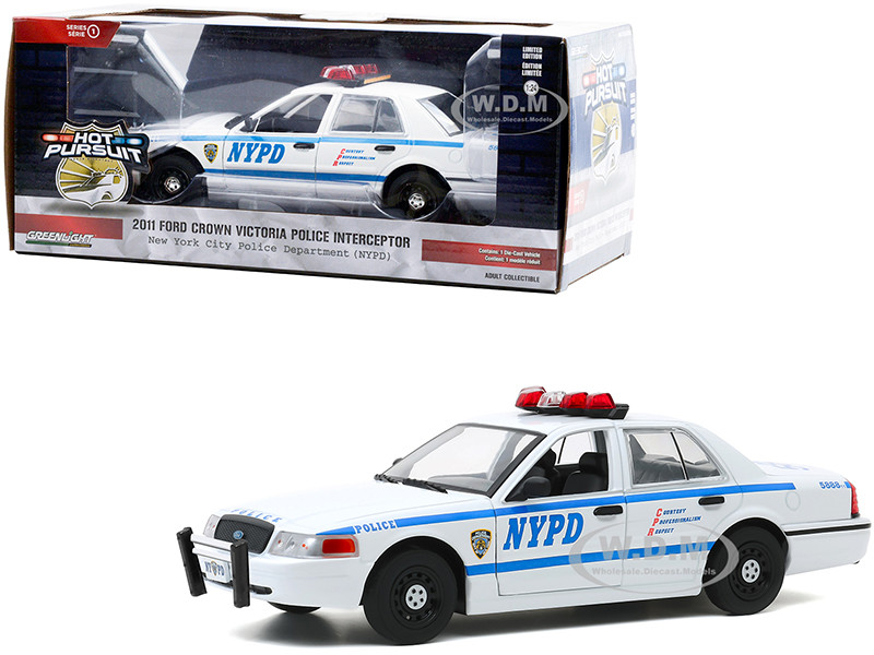 2011 Ford Crown Victoria Police Interceptor New York City Police Department NYPD White Hot Pursuit Series 1/24 Diecast Model Car Greenlight 85513
