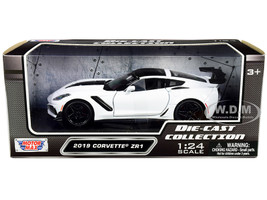 2019 Chevrolet Corvette ZR1 White Black Accents 1/24 Diecast Model Car Motormax 79356
