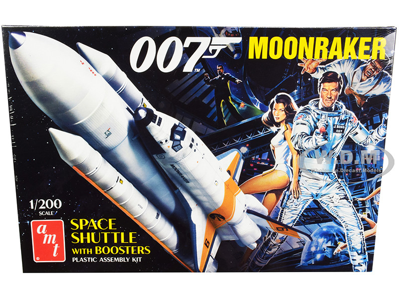 Skill 2 Model Kit Space Shuttle Boosters Moonraker 1979 Movie James Bond 007 1/200 Scale Model AMT AMT1208