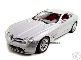 Mercedes McLaren SLR Silver Red Interior 1/12 Diecast Model Car Motormax 73014