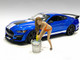 Cindy with Bucket Bikini Car Wash Girl Figurine 1/24 Scale Models American Diorama 76364
