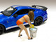 Cindy with Bucket Bikini Car Wash Girl Figurine 1/24 Scale Models American Diorama 76364