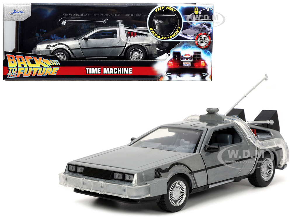 Back to the Future 2 ~ Time Machine ~ Metals Die Cast Car ~ 1:32