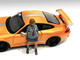 Car Meet 1 Figurine V 1/24 Scale Models American Diorama 76381