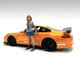 Car Meet 1 Figurine V 1/24 Scale Models American Diorama 76381
