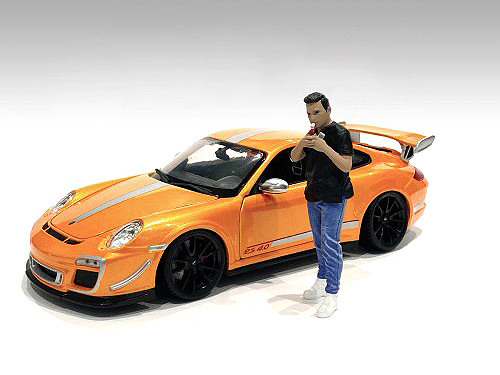 Car Meet 1 Figurine VI 1/24 Scale Models American Diorama 76382