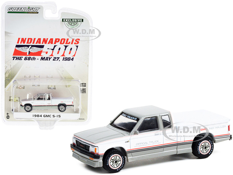 1984 GMC S-15 Extended Cab Pickup Truck Bed Cover Gray White Indy Hauler Official Truck 68th Annual Indianapolis 500 Mile Race Hobby Exclusive 1/64 Diecast Model Car Greenlight 30230