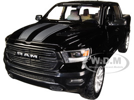 2019 RAM 1500 Laramie Crew Cab Pickup Truck Black 1/24 Diecast