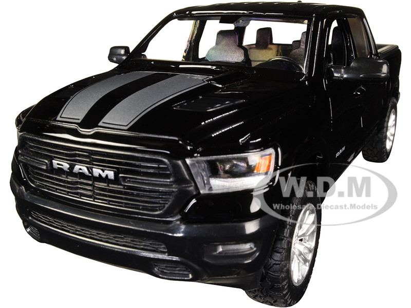2019 RAM 1500 Laramie Crew Cab Pickup Truck Black Silver Stripes 1/24 Diecast Model Car Motormax 79357