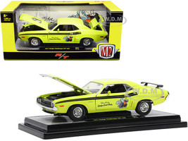 1971 Dodge Challenger R/T 440 Scat Pack Citron Yellow Black Stripes and Graphics Limited Edition 7000 pieces Worldwide 1/24 Diecast Model Car M2 Machines 40300-87 B