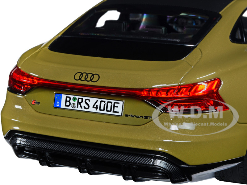 2021 Audi RS E-Tron GT Olive Green Metallic Carbon Top 1/18