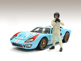 Race Day 1 Figurine I for 1/18 Scale Models American Diorama 76283