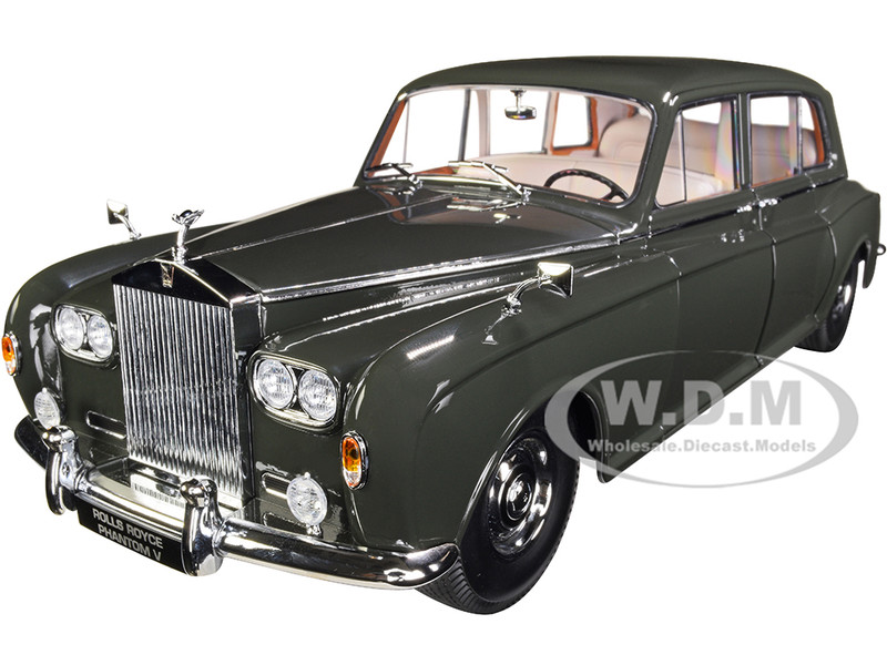 1964 ROLLS ROYCE PHANTOM V BREWSTER GREEN 1/18 DIECAST MODEL