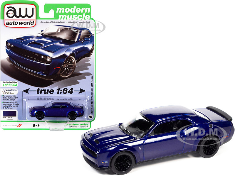 2019 Dodge Challenger SRT Hellcat Indigo Blue Metallic Modern Muscle Limited Edition 13904 pieces Worldwide 1/64 Diecast Model Car Autoworld 64322 AWSP076 A