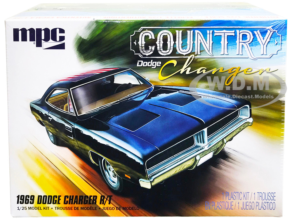 Skill 2 Model Kit 1969 Dodge Charger R/T Country 1/25 Scale Model MPC MPC878