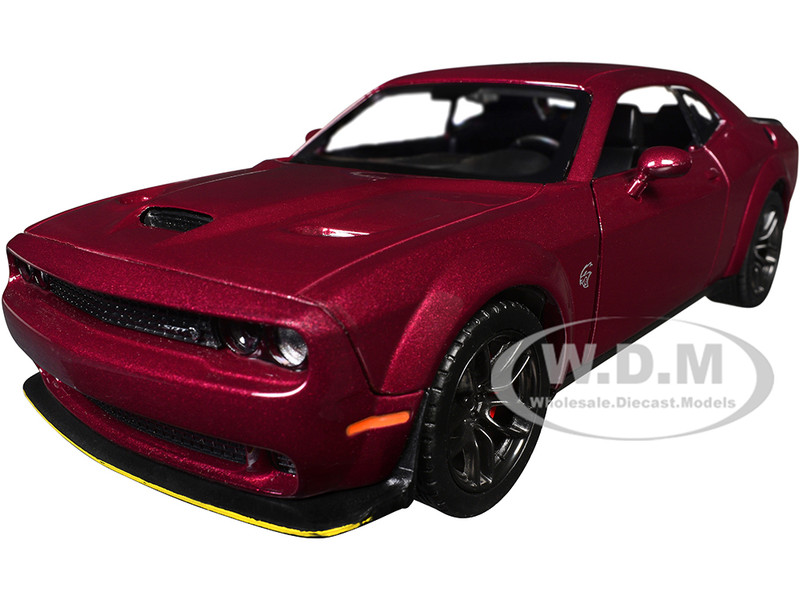 2018 Dodge Challenger SRT Hellcat Widebody Burgundy Metallic Die-Cast Collection Series 1/24 Diecast Model Car Motormax 79350