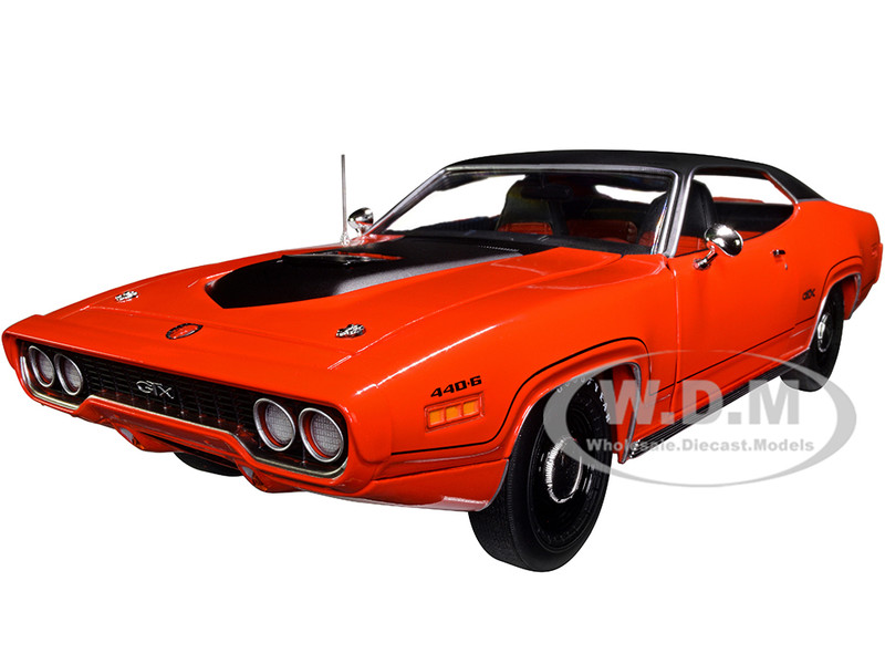 1971 Plymouth GTX 440+6 Hardtop Tor Red With Black Top And Black Stripe "Class Of 1971" "American Muscle 30th Anniversary" (1991-2021) 1/18 Diecast Model Car By Auto World -Closeout Items Sales AMM1268 1 40244.1647457154.800.600