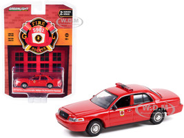 2001 Ford Crown Victoria Interceptor Red Baltimore City Fire Department Maryland Fire & Rescue Series 2 1/64 Diecast Model Car Greenlight 67020 E
