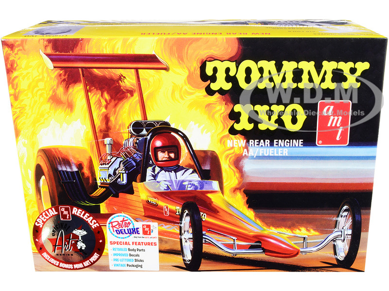 Skill 2 Model Kit Tommy Ivo Rear Engine Dragster 1/25 Scale Model AMT AMT1253