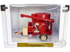 International Harvester IH 950 Grinder Mixer Red Classic Series 1/16 Diecast Model SpecCast ZJD1890
