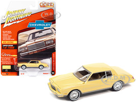1980 Chevrolet Monte Carlo Yellow Classic Gold Collection Series Limited Edition 11868 pieces Worldwide 1/64 Diecast Model Car Johnny Lightning JLCG028-JLSP226 B