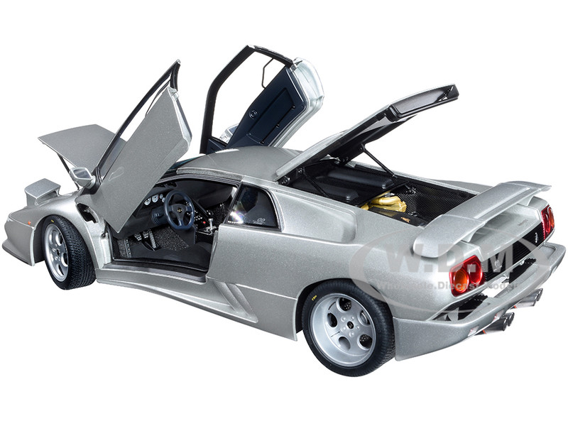 Lamborghini Diablo SE30 Jota Titanio Silver Metallic 1/18 Model