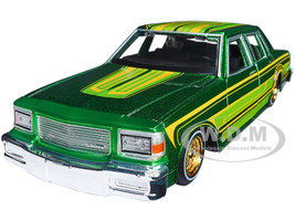 1987 Chevrolet Caprice Green Metallic with Graphics Lowriders Classic Muscle Series 1/26 Diecast Model Car Maisto 31044