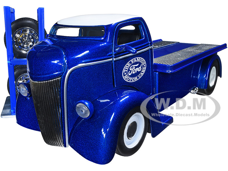 1947 FORD COE FLATBED TRUCK BLUE & EXTRA WHEELS 1/24 DIECAST MODEL