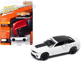 2013 Chevrolet Camaro ZL1 Convertible Top Up Summit White with Black Top Classic Gold Collection Series Limited Edition 10860 pieces Worldwide 1/64 Diecast Model Car Johnny Lightning JLCG028-JLSP227B