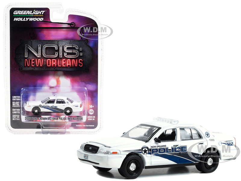 2006 Ford Crown Victoria Police Interceptor White New Orleans Police NCIS New Orleans 2014 2021 TV Series Hollywood Series Release 39 1/64 Diecast Model Car Greenlight 44990E