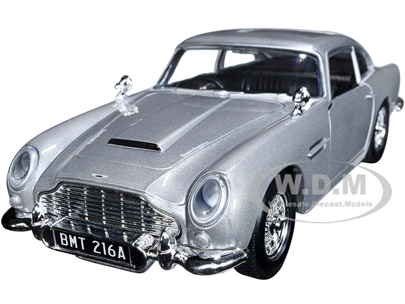 Aston Martin DB5 RHD Right Hand Drive Silver Metallic James Bond 007 Goldfinger 1964 Movie James Bond Collection Series 1/24 Diecast Model Car Motormax 79857