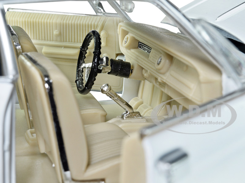 1965 Chevrolet Impala SS 396 White NEX Models 1/24 Diecast