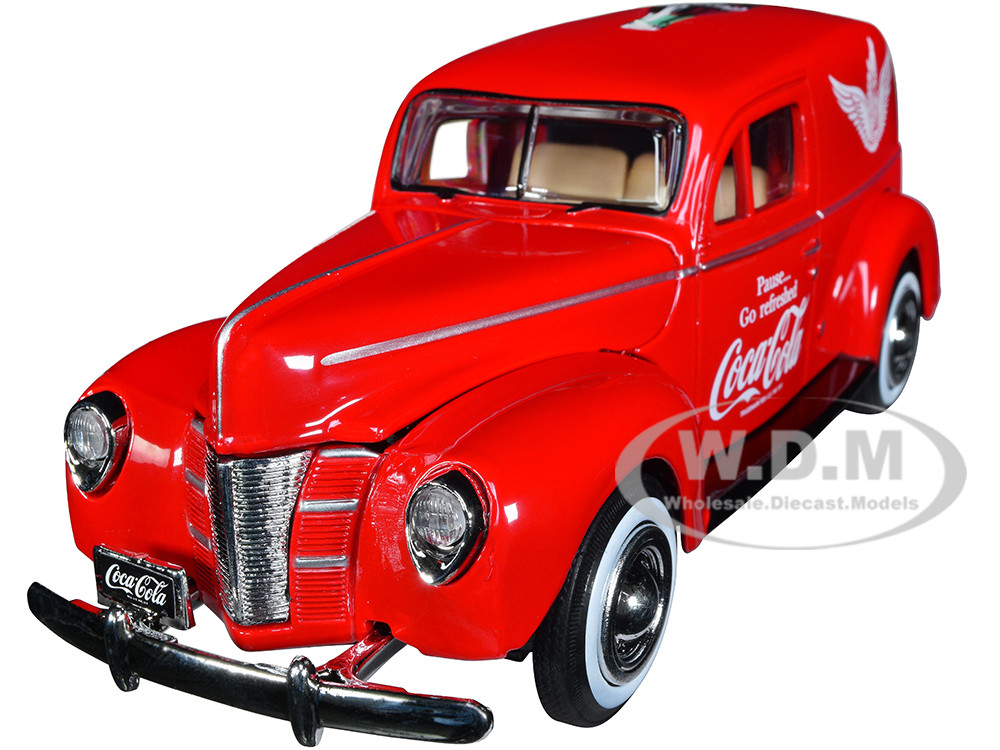 Coca-Cola 1940 Ford Sedan Delivery ミニカー Coca-Cola 1940 Ford Sedan Delivery Van Die-Cast by Motorcity