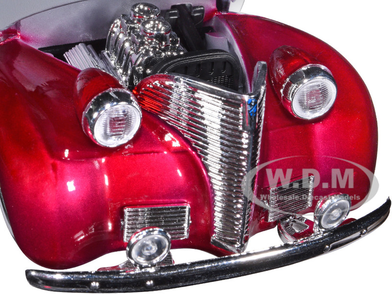 1939年　chevy シボレー　Lowrider ダイキャスト Amazon.com: 1939 Chevy Coupe Lowrider Gray and Red Metallic