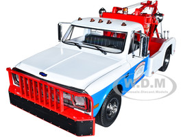 1969 Chevrolet C-30 Dually Wrecker Tow Truck White Blue Hazzard County Garage 1/18 Diecast Model Car Greenlight 13622