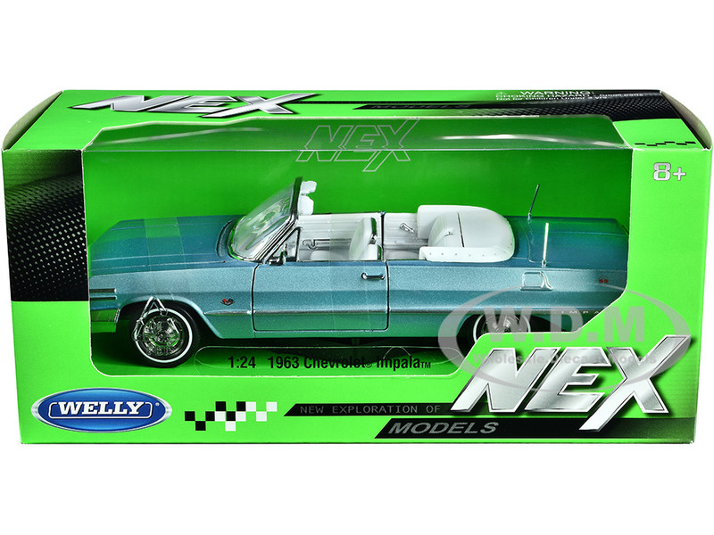 ミニカー WELLY 1/24 1963 Impala SS Convertible 1963 Chevrolet Impala Convertible Light Blue Metallic with White