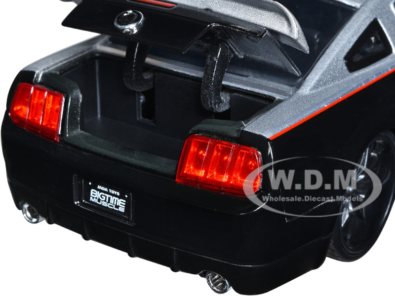 2008 Ford Shelby Mustang GT 500KR Silver and Black with Red
