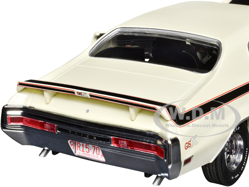 ミニカー 1/18 Apollo 1970 BUICK GSX APOLLO WHITE 1/18 DIECAST MODEL CAR BY SUN
