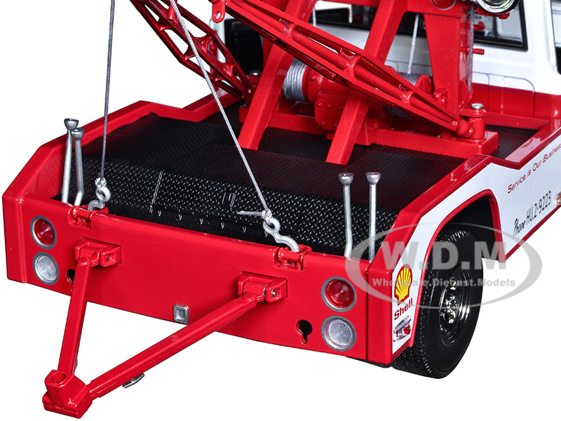 ミニカー　1/18 1972 Chevrolet C-30 Dually Wrecker - Downtown Shell Service “Service is Our Business” [13654] 1:18 1972 Chevrolet C-30 Dually Wrecker - Downtown Shell