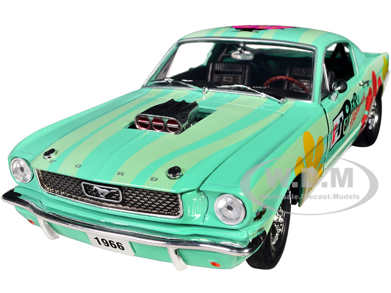 Heco Models フォード・マスタング ＧＴファストバック2+2 1966 AMT 1966 Ford Mustang GT Fastback 2+2 1:25 Scale Plastic Model Car