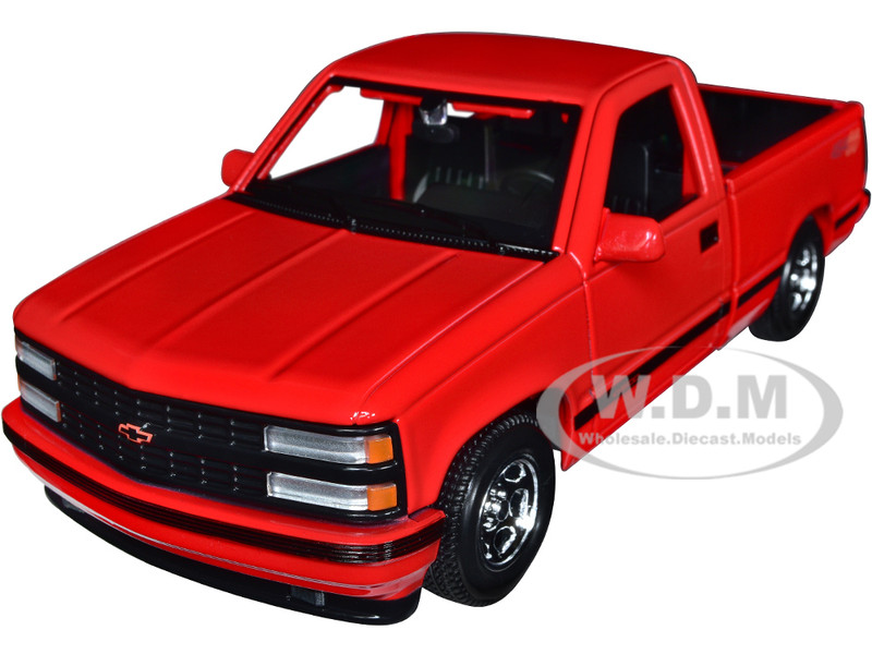 1993 Chevrolet 454 SS Pickup Truck Red 1/24 Diecast Model Car Maisto 32901rd