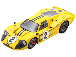 Ford GT40 MK IV 2 Bruce McLaren Mark Donohue 24 Hours of Le Mans 1967 with Acrylic Display Case 1/18 Model Car Spark 18S681
